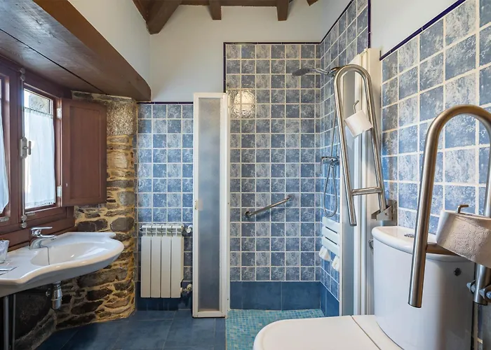 Casa Souto De Abajo Adaptada منزل ريفي *